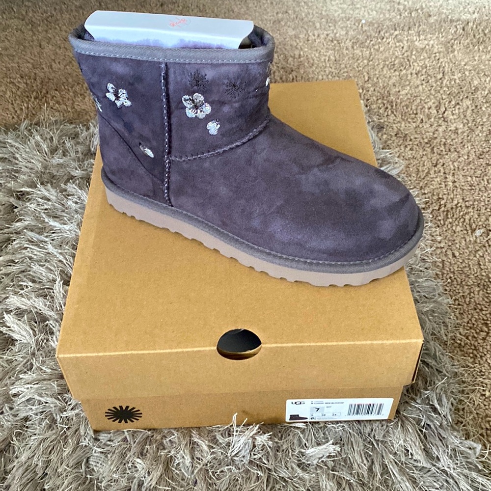 Brand new women Ugg boot size 7.